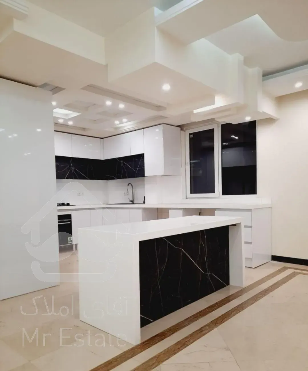 آپارتمان ۱۴۳متر۳خ/فرعی تاپ/۲ پارکینگ/مسکن کویر