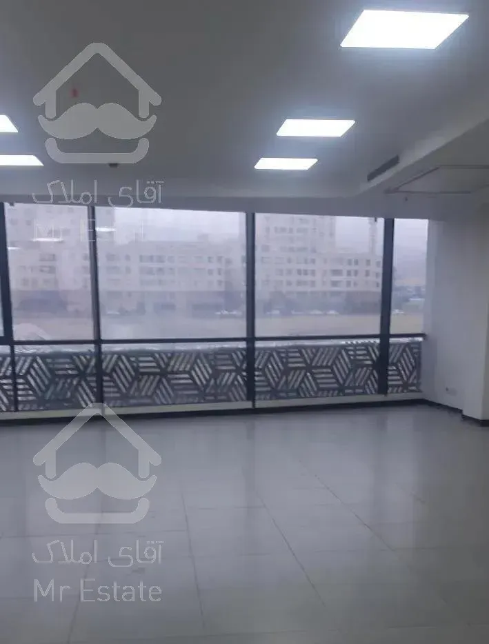 ۷۰متر اداری  آکاداسنتر دریاچه چیتگر*