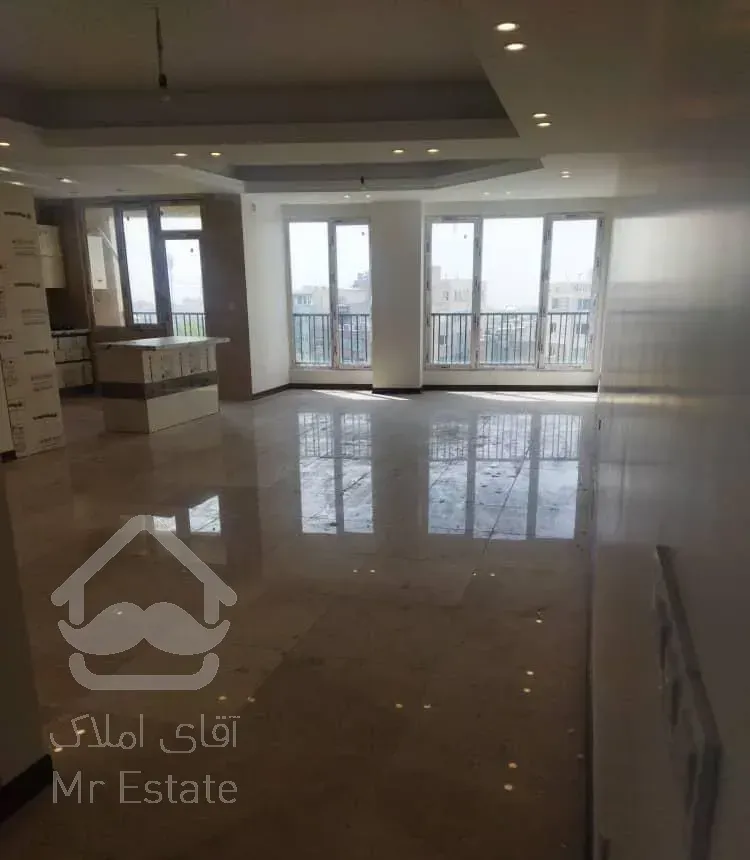 آپارتمان ۱۰۲ متری ۲ خوابه در خواجه عبدالله