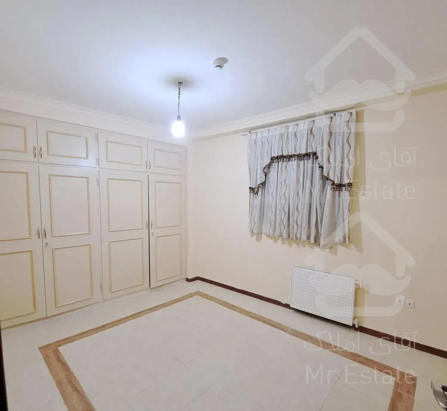 ۱۴۰متر.   بدون مشابه.    شیک