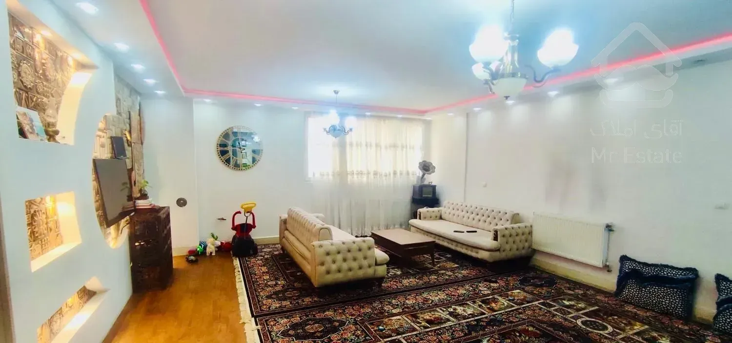 آپارتمان۱۴۰ متر ۳خواب تک واحد۲۰متری خمینی