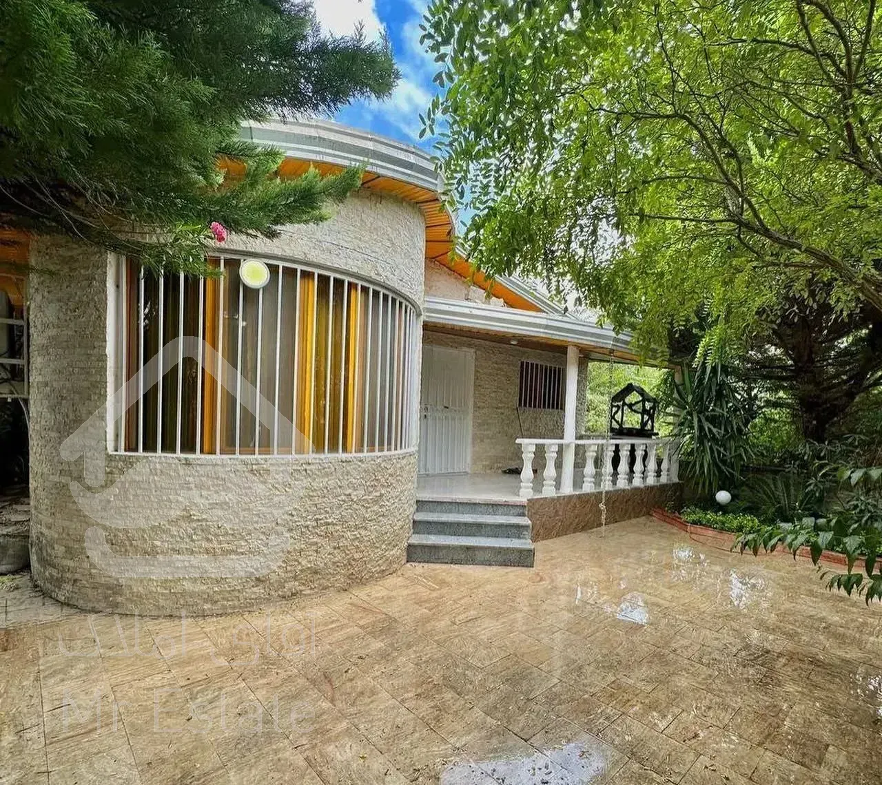 ویلا باغ جنگلی 239 متری شهرک برند سندتک‌برگ