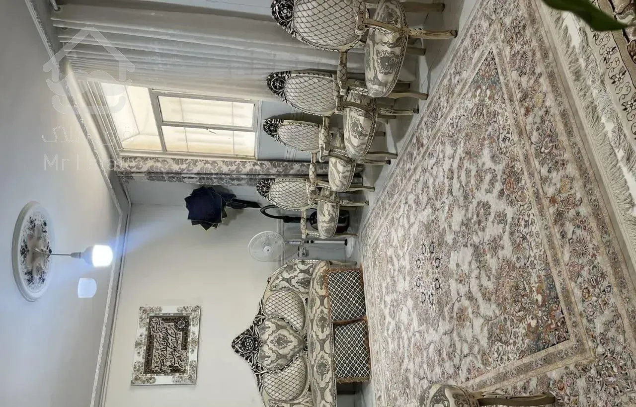 همکف ۵۸ متری راه جدا /شیک املاک جهانی