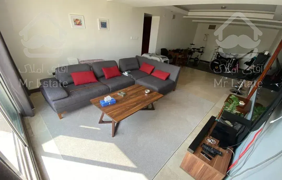 نیاوران ١١٠ متر پنت هاوس،مرجان