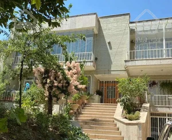 نیاوران ۵۲۰ متر لوکیشن قوی