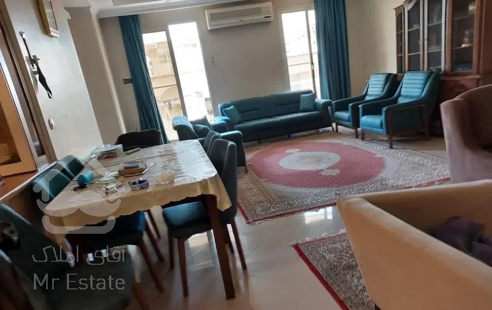 ولی عصر مطهری ۱۲۰ متر