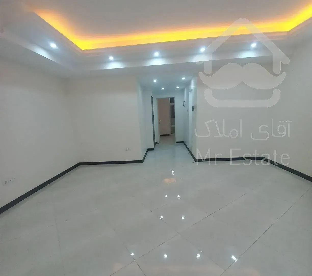 آپارتمان ۸۰ متری /دو خواب /کلید نخورده /تاجری