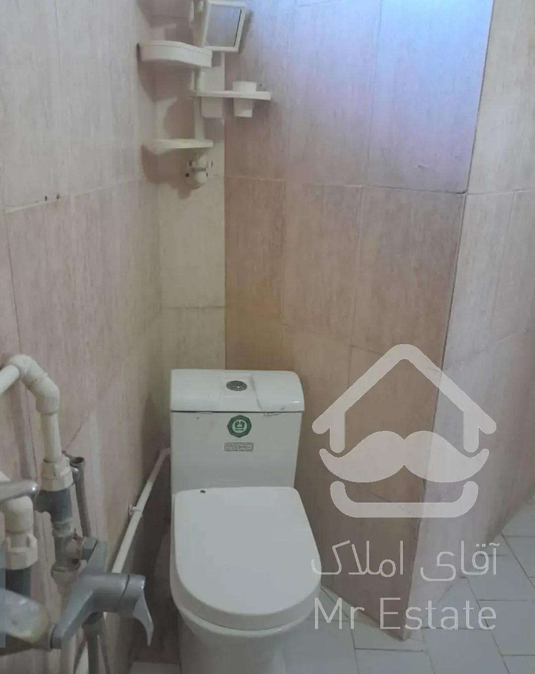 ۱۰۰ متر متراژ خونه است