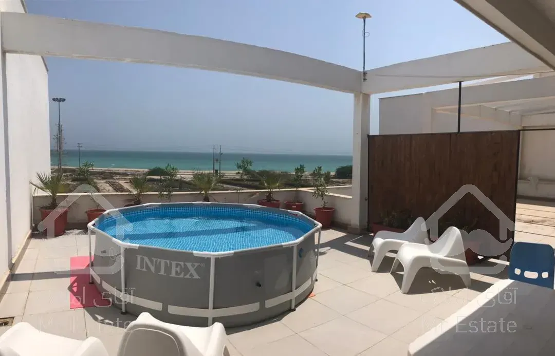 ویلا   استخر  جکوزی    در کیش