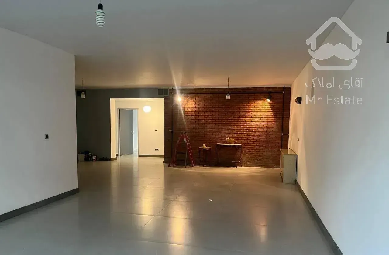 آپارتمان کاملا بازسازی شده در بخارست مقدس ۴