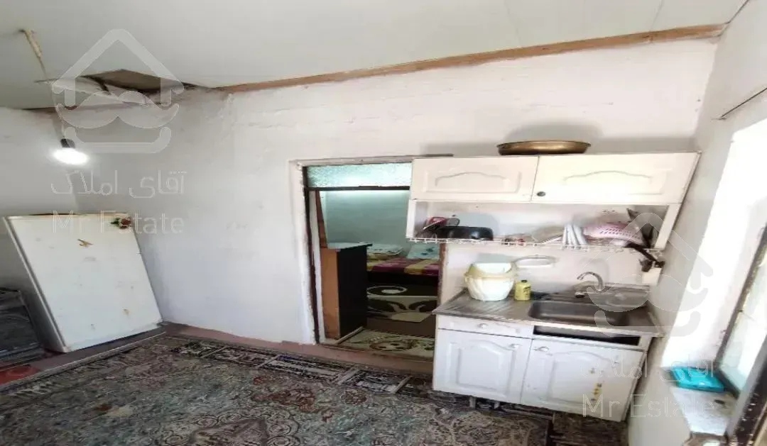 ویلای نعمتی باغچه کوچیک و جنگلی