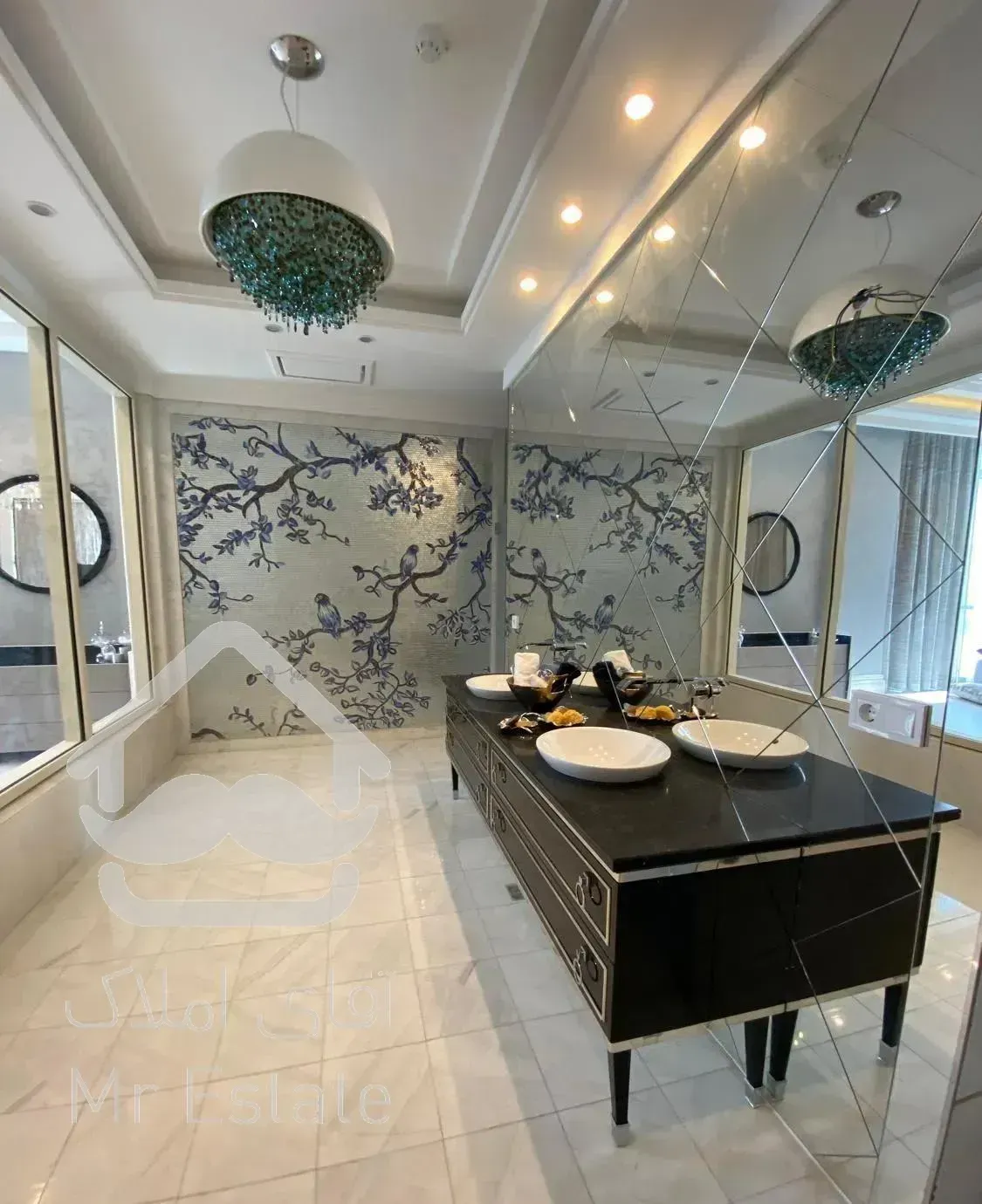 برج باغ ٢٣٠ متر کلاسیک مجلل