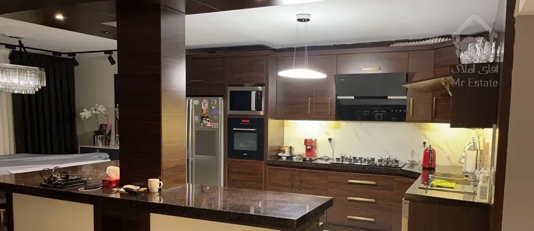 شهرک لاله/۸۷متر/فول بازسازی