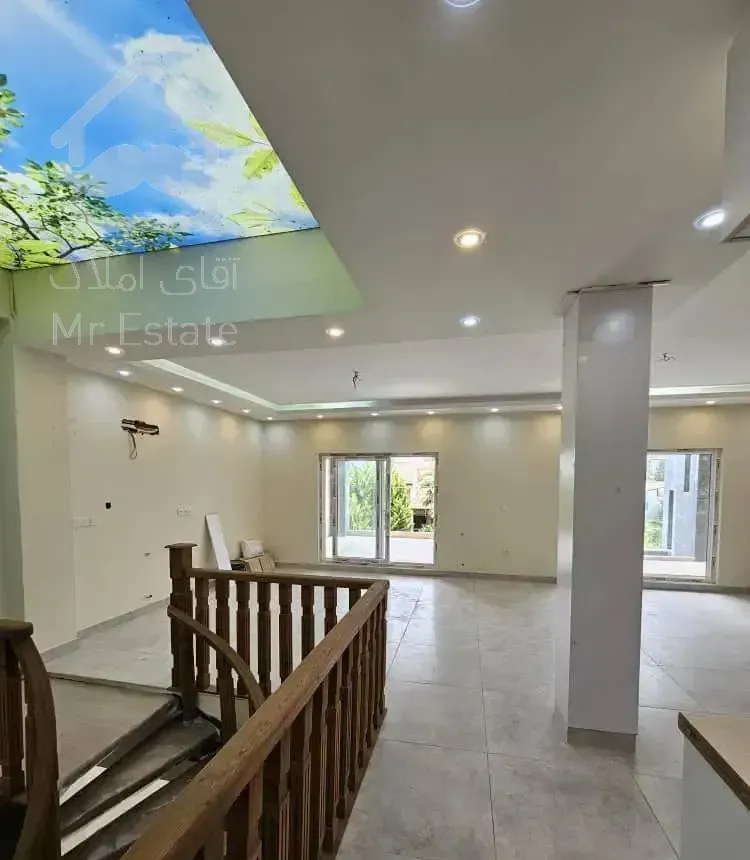 ویلا ساحلی دوبلکس  فاصله با دریا بسیار کم