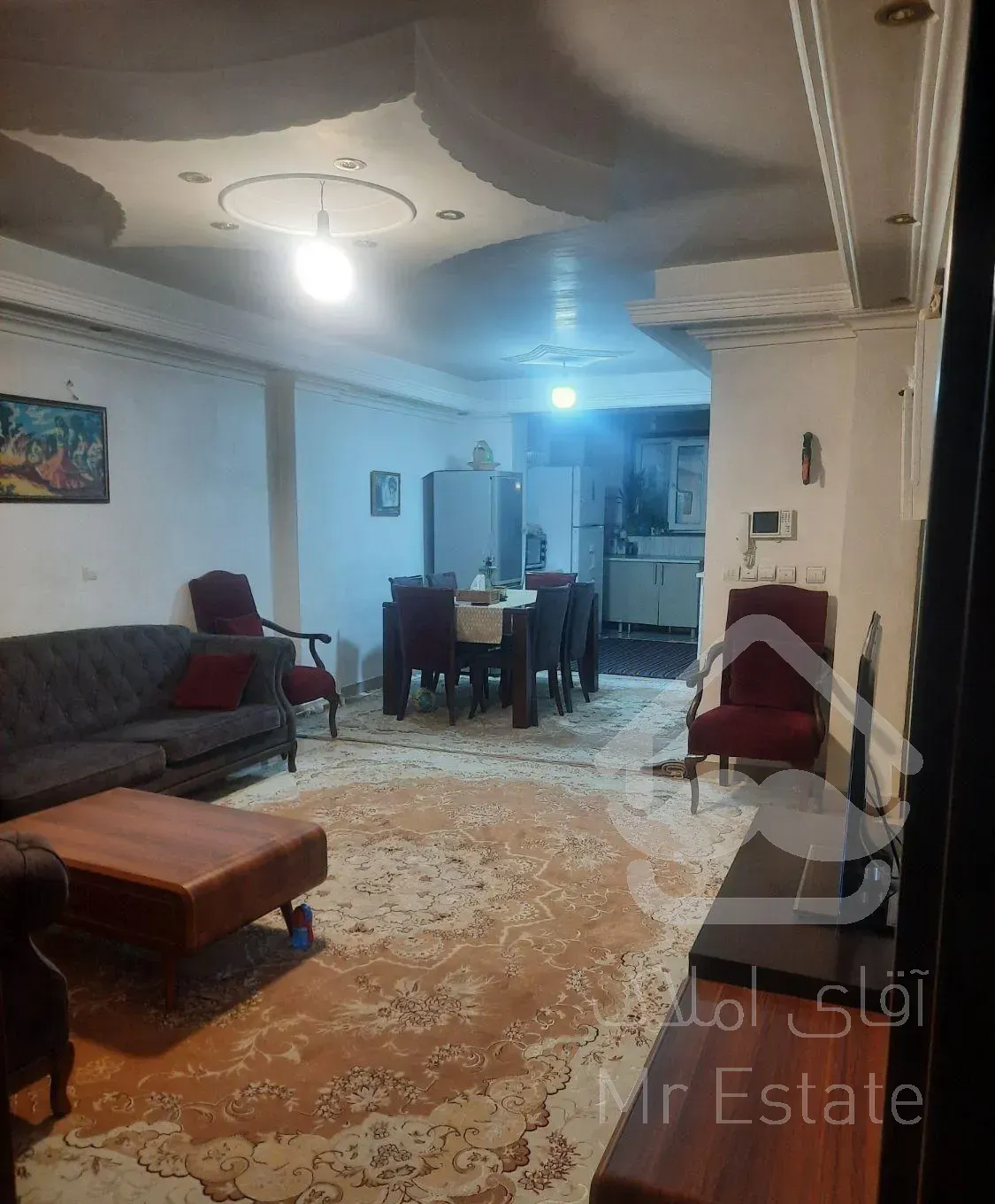 واحد ۶۸ متری شیک و تمیز بر خیابان اصلی حمید عسگری