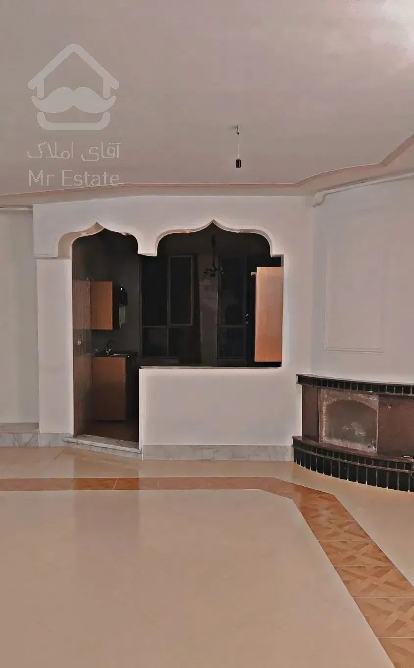 آپارتمان ۱۳۰ متری شهرک ارتش
