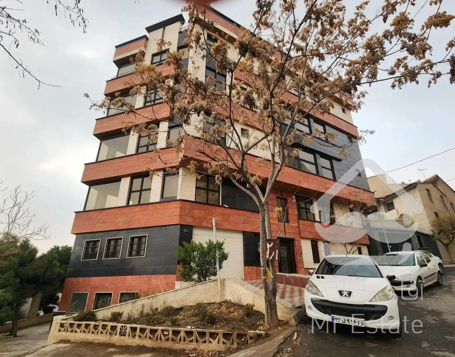 آپارتمان ۹۵ متری در الهیه