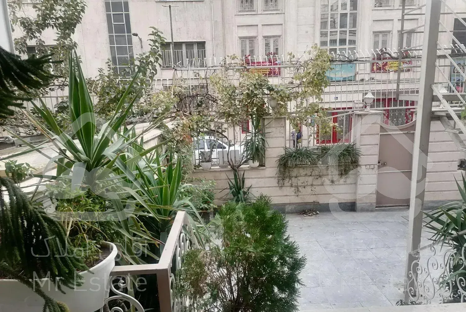 ایرانشهر. 74متر.2خواب.فول