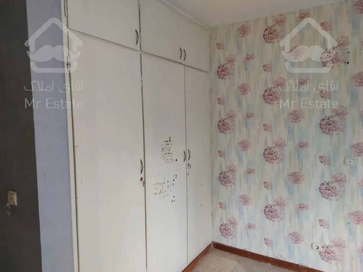 آپارتمان ۱۳۰ متری سعادت آباد