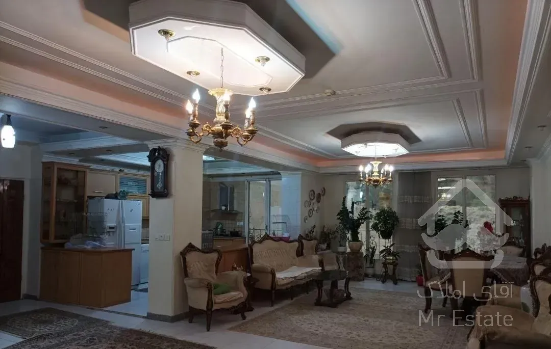 فروش آپارتمان ۱۶۰ متری ۳ خوابه در کوی فراز