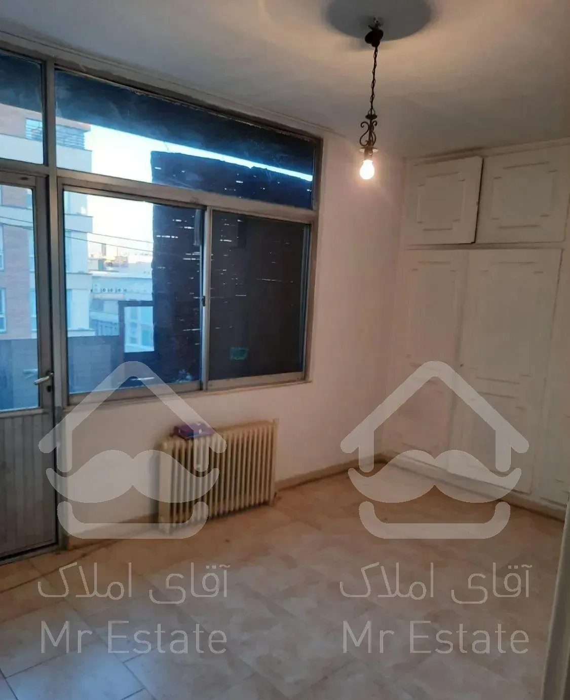 ملک مناسب اداری و دفتر کار