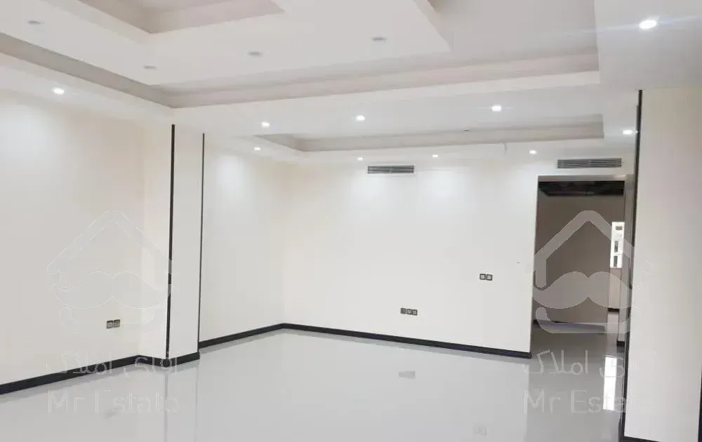 ۲۳۰ متری روبه آفتاب ۲پارکینگ