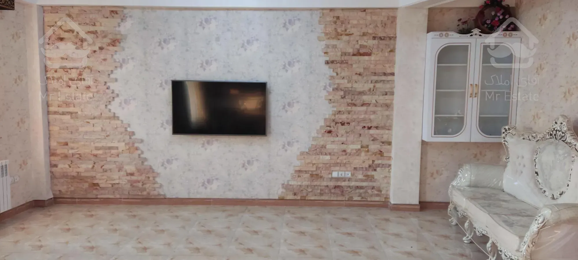 فروش آپارتمان بسیار تمیز واقع در مرکز شهر رودسر