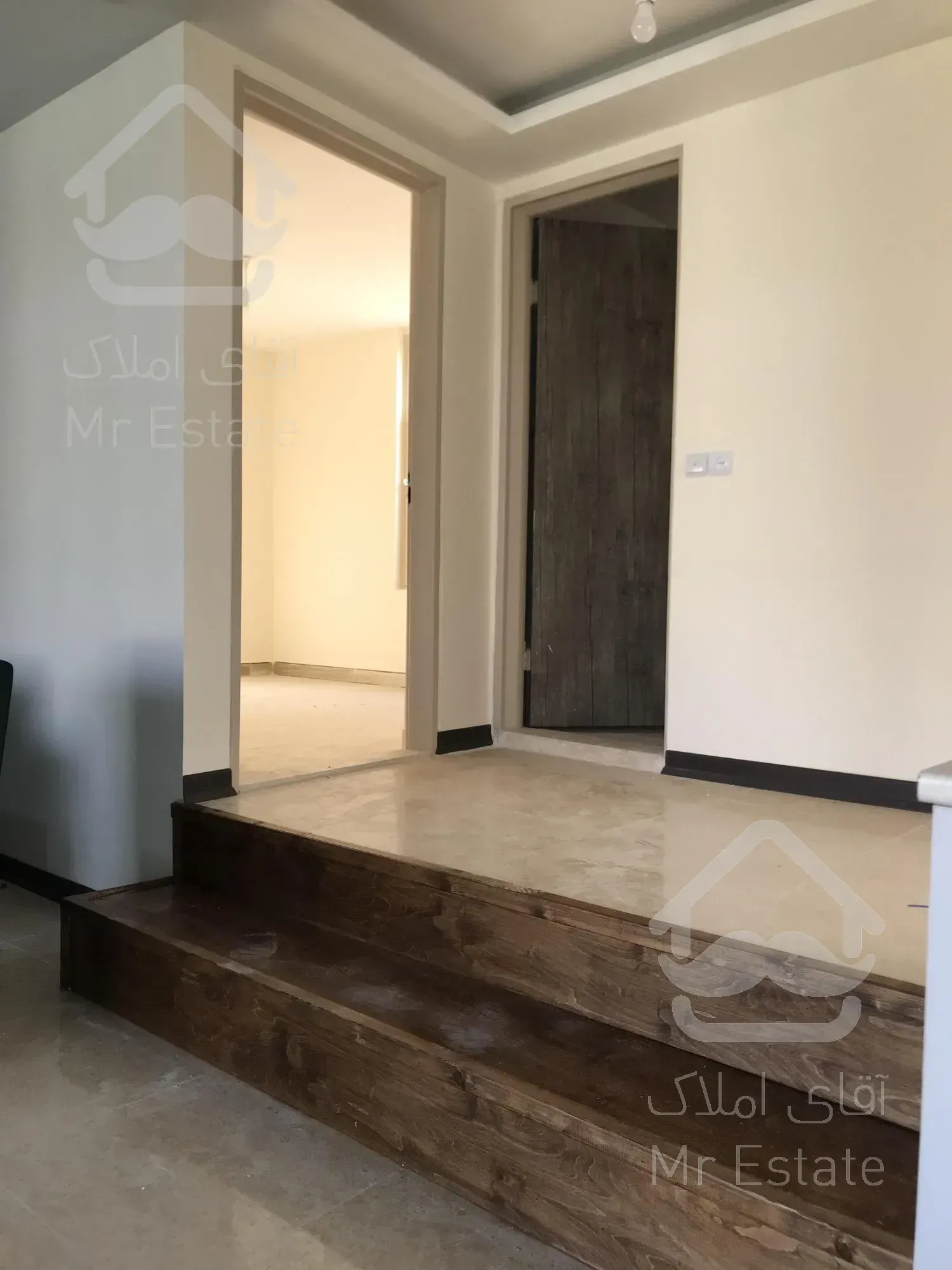 ۵۶۰ متر زمین ۱۰۰ متر بنا ویلایی در سهیلیه