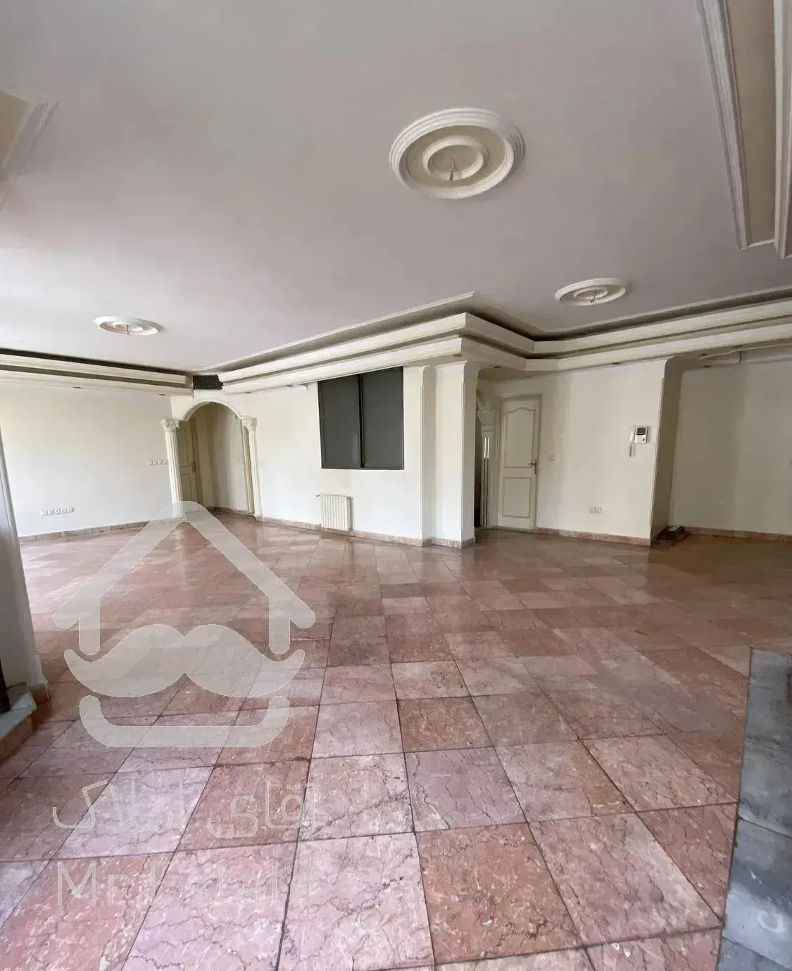 ۱۵۰متر،دوخواب/تاپ لوکیشن صادقیه«ارمکان»