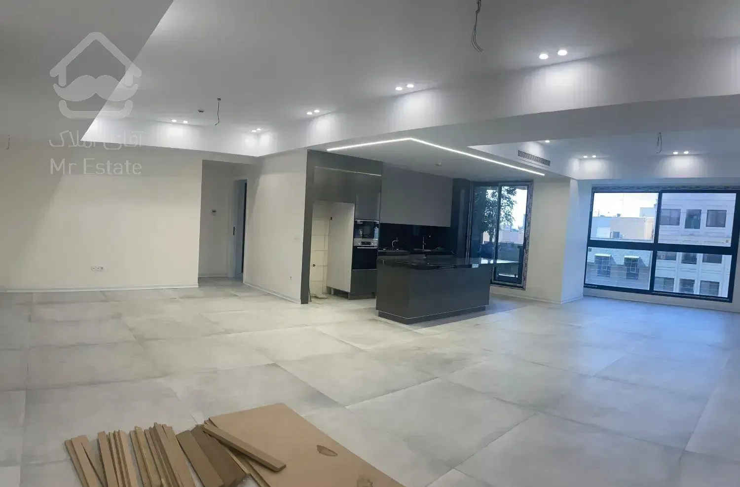 ۱۳۰متر ۳خواب/فول امکان/نوساز/امیرآبادشمالی