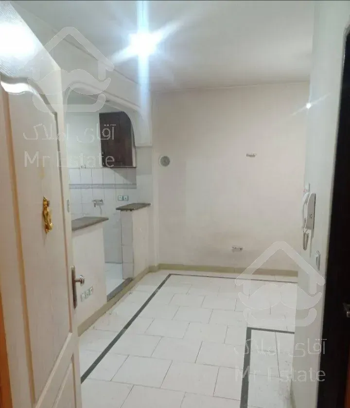 آپارتمان ۴۴ متر / پارکینگ دار