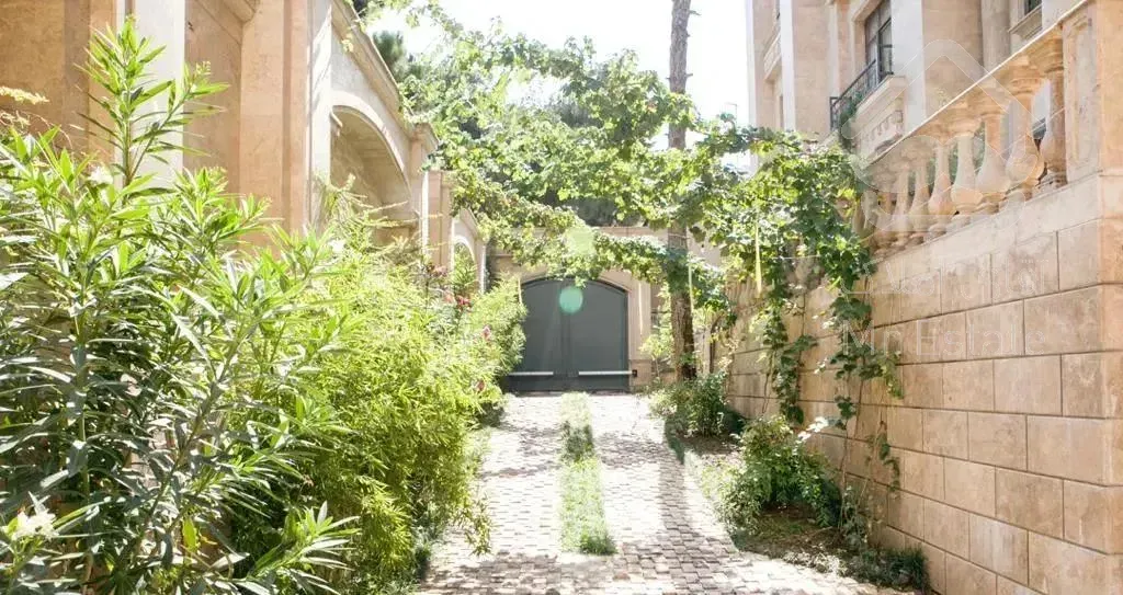 ۱۴۰۰ متر ویلایی ۳ بر باز سندشخص الهیه