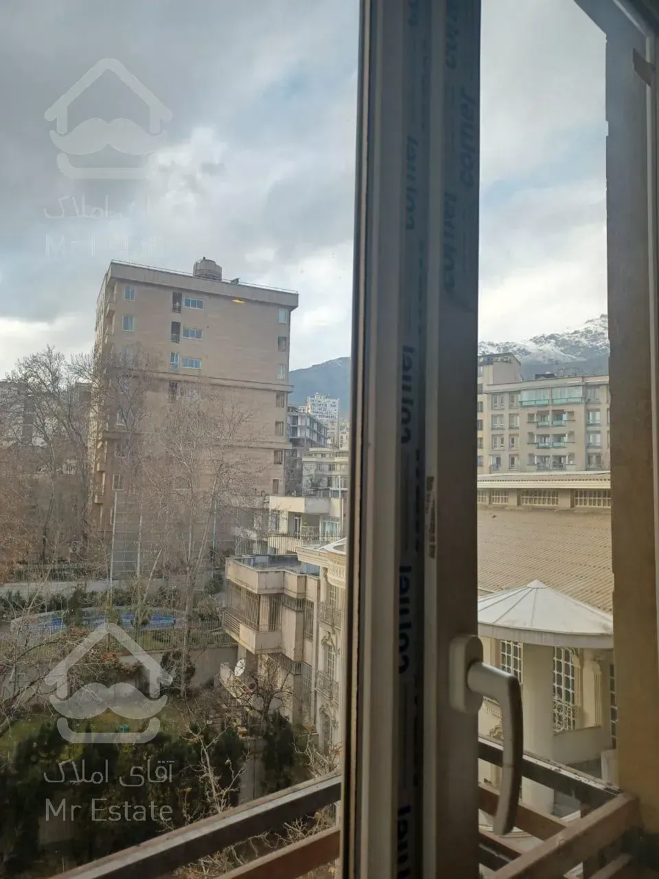 اجاره و رهن آپارتمان زعفرانیه 240  متر اکازيون