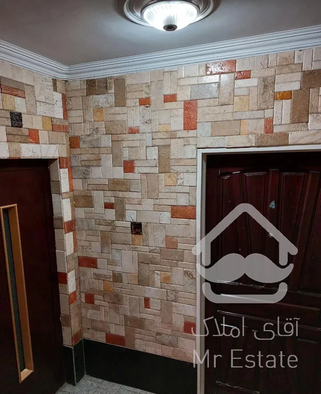 آپارتمان ۱۳۰ متر سه خواب تک واحدی