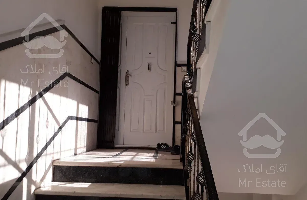 ویلایی فاز۴اندیشه۲۳۰متری شمالی۲بر۲طبقه