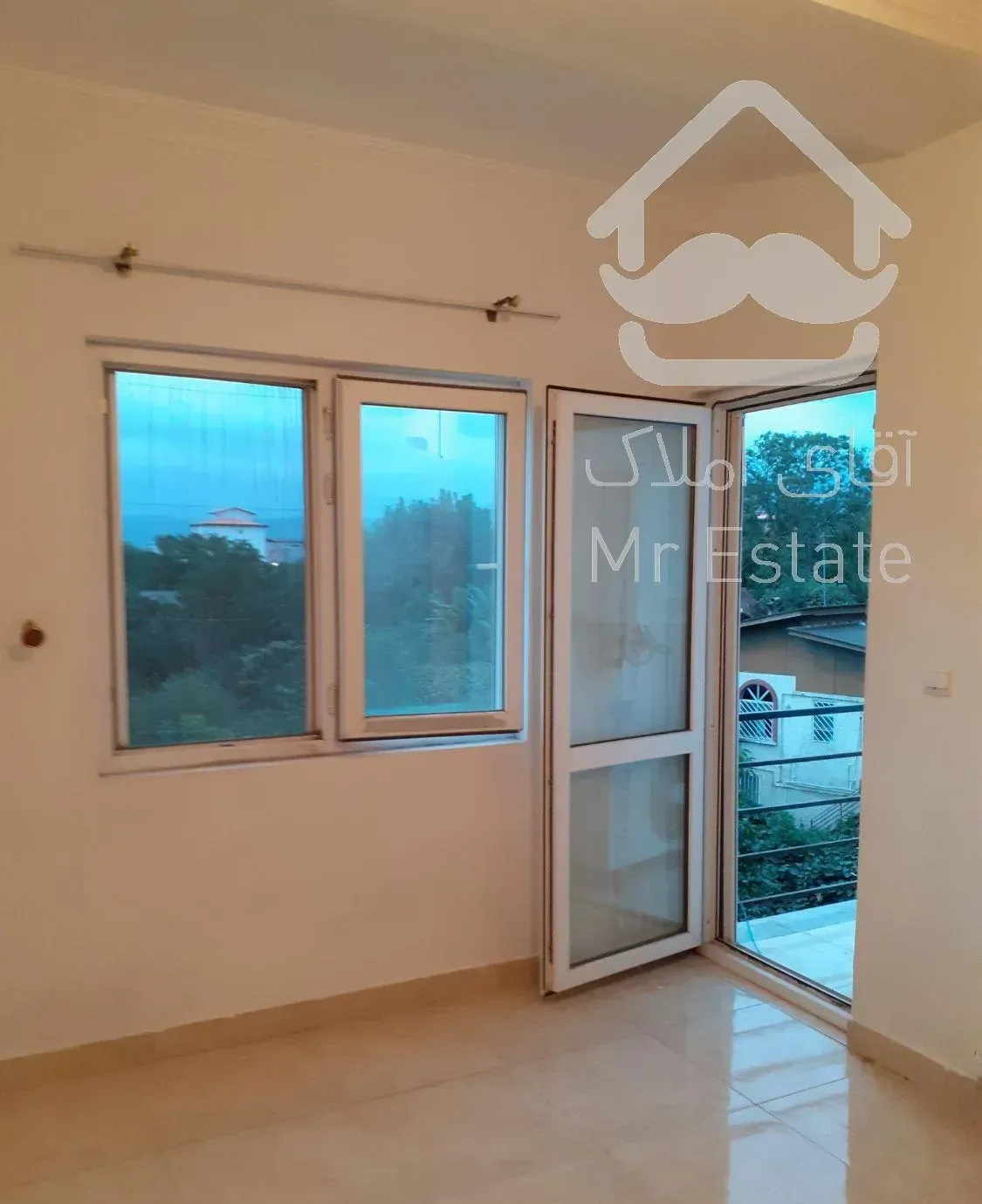 ۹۷مترآپارتمان طبقه۲ لوکیشن  رادیودریا