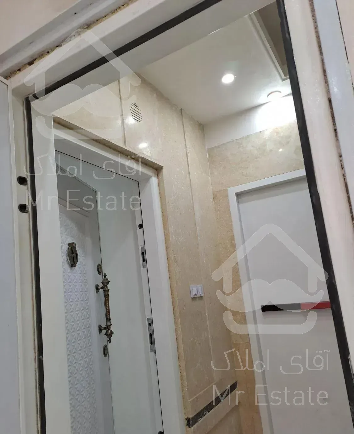 آپارتمان کلید نخورده طبقه اول