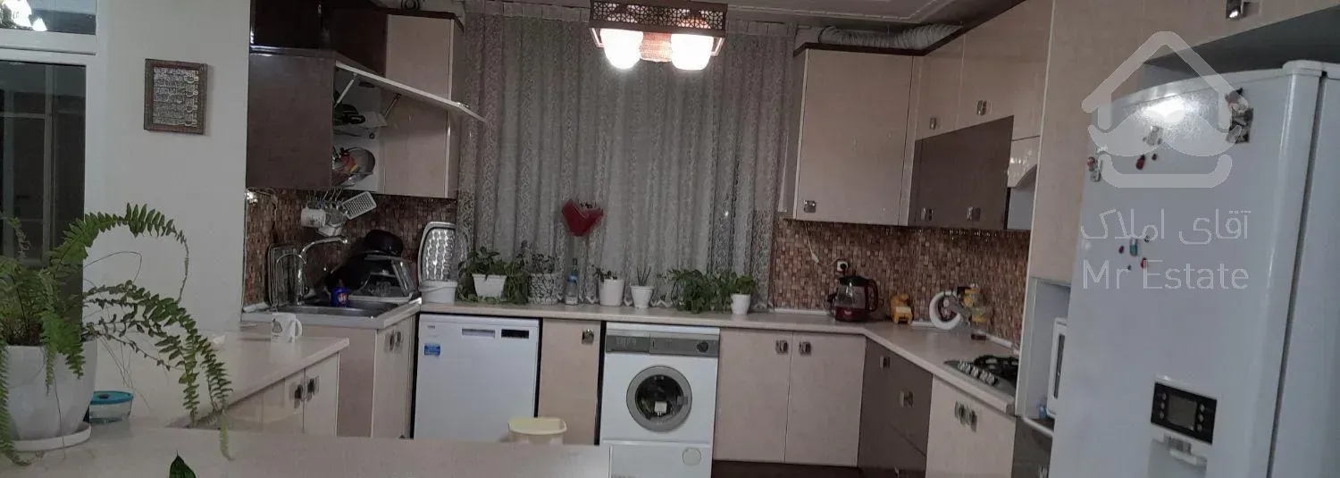 فروش آپارتمان ۱۱۶ متری ۳ خوابه در چهارصد دستگاه