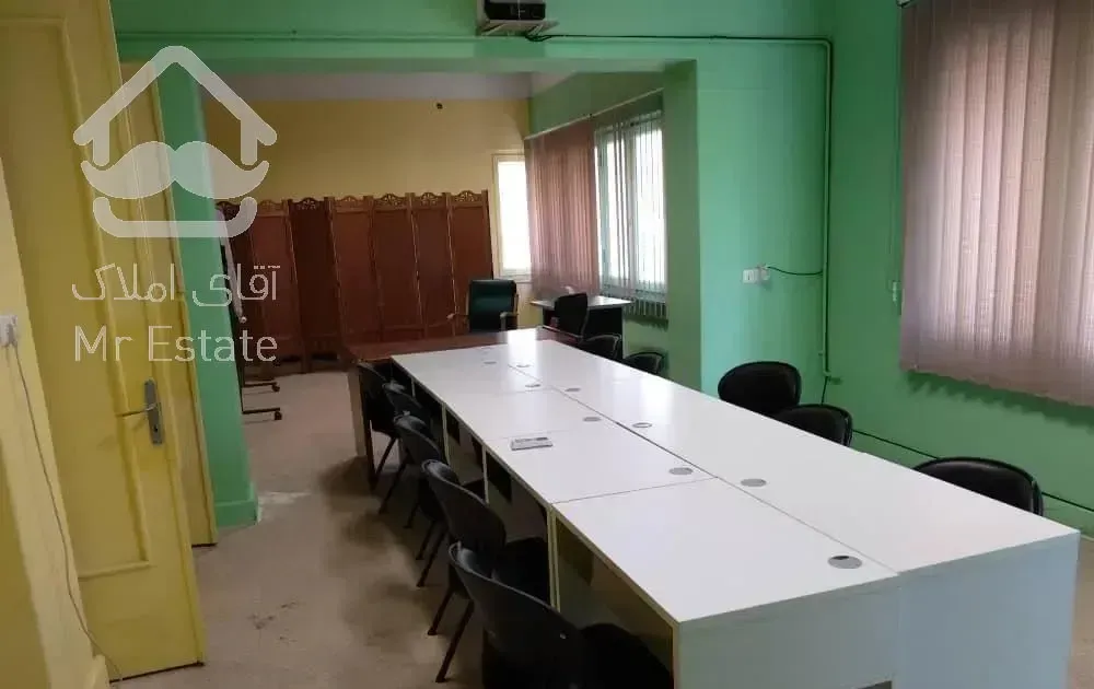 آپارتمان ۱۸۴ متری بر خیابان فلسطین شمالی