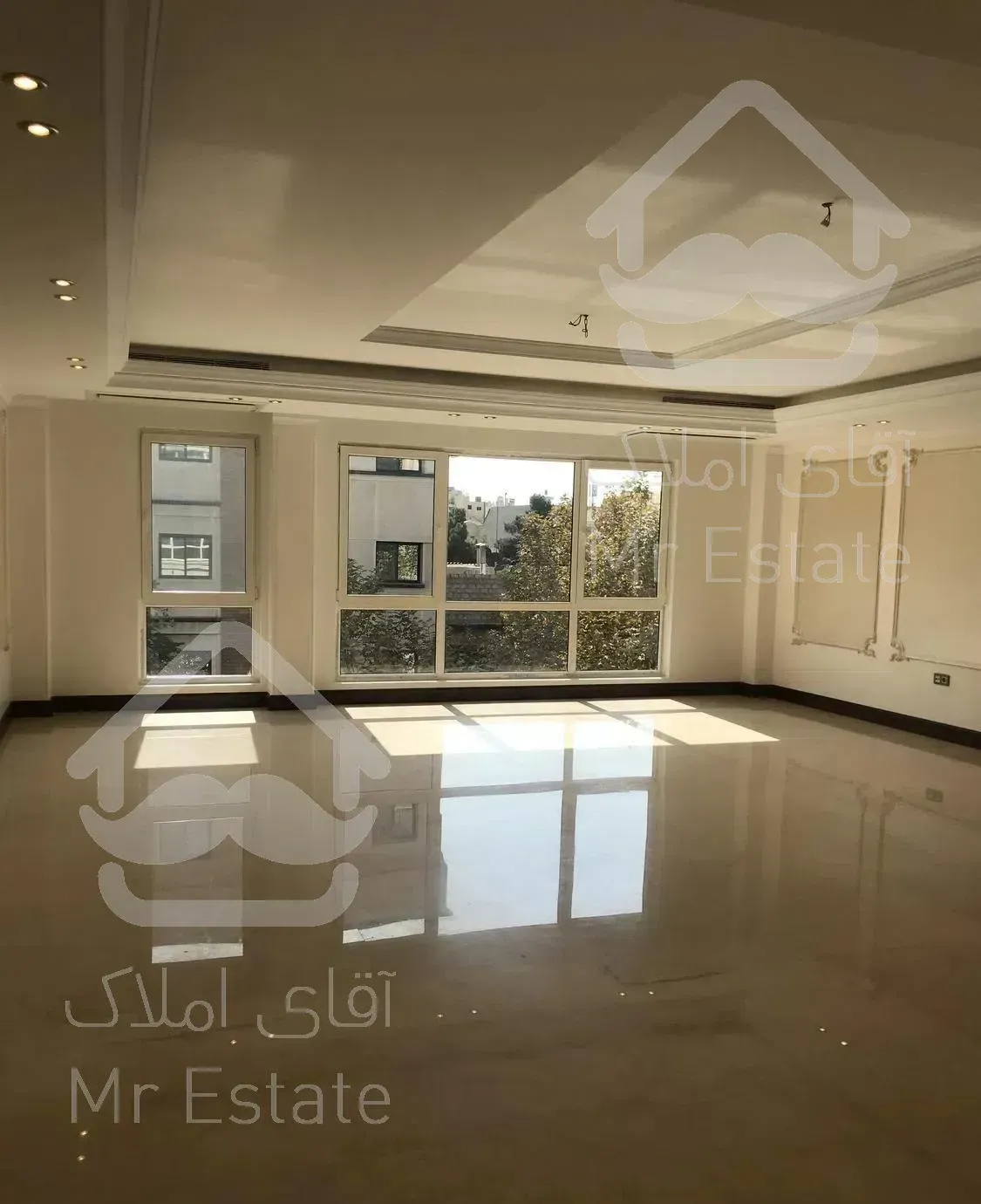 ٣٠٠متر٤خوابه نوساز فول