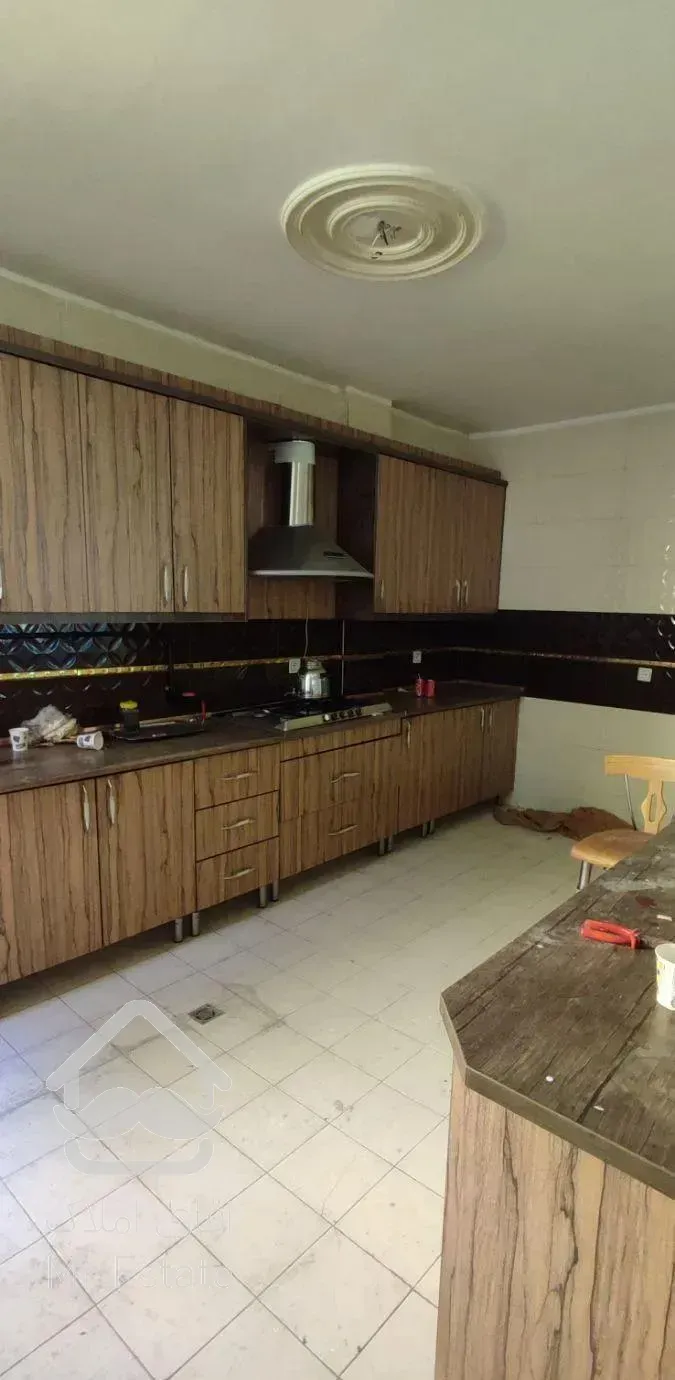 باغ فردوس ۱۳۵ متر ۳ خواب دسترسی به ولیعصر