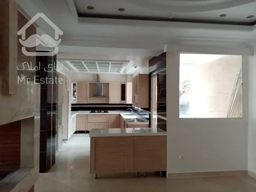 اجاره و رهن آپارتمان زعفرانیه 220  متر شیک