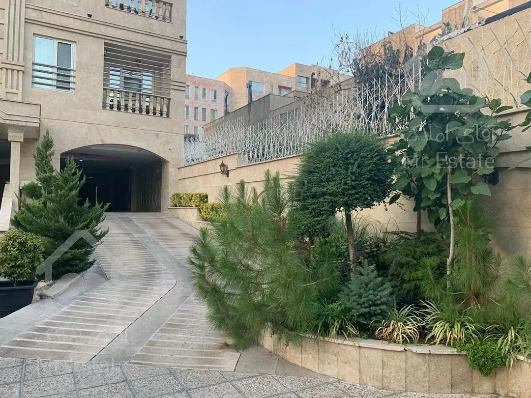 فروش آپارتمان ۱۱۴ متر /دوخواب/لوکس