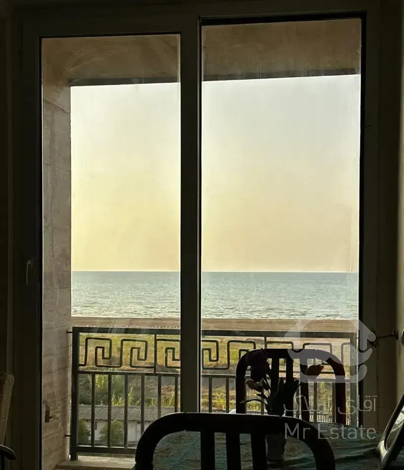 آپارتمان با ویو ابدی دریا