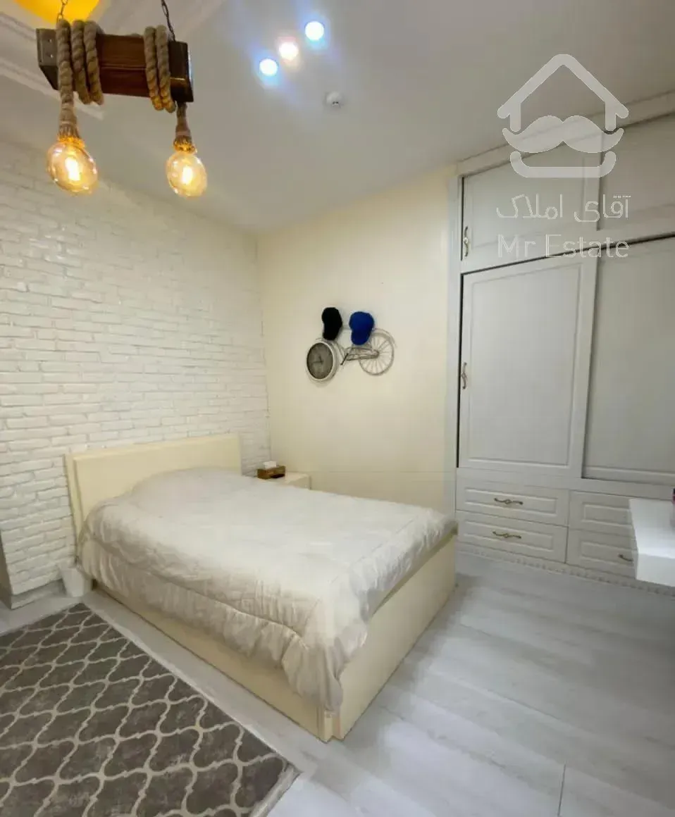 تهرانپارس.فلکه اول ۱۴۸متر۳خوابه نوساز۲پارگینگ سند