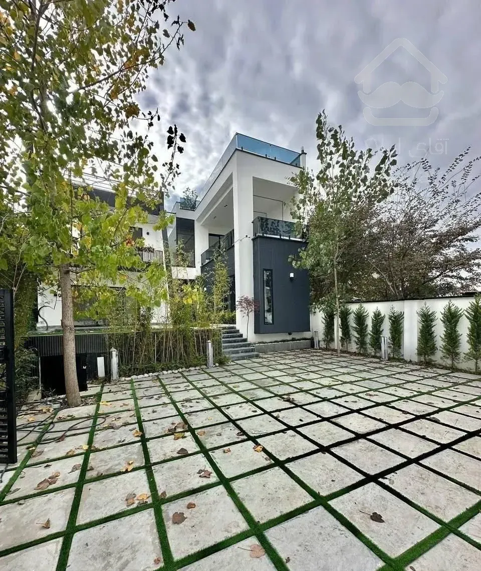 فوق مدرن لاکچری پلاک یک جنگل/سندششدانگ