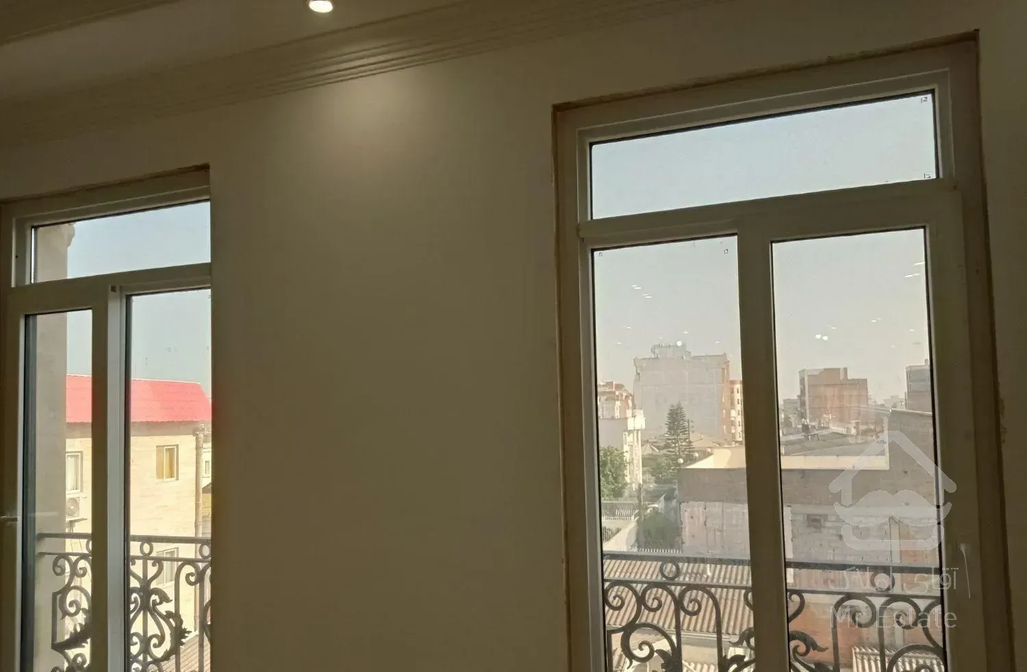 فروش آپارتمان ۲۰۰ متری بابل باغ فردوس