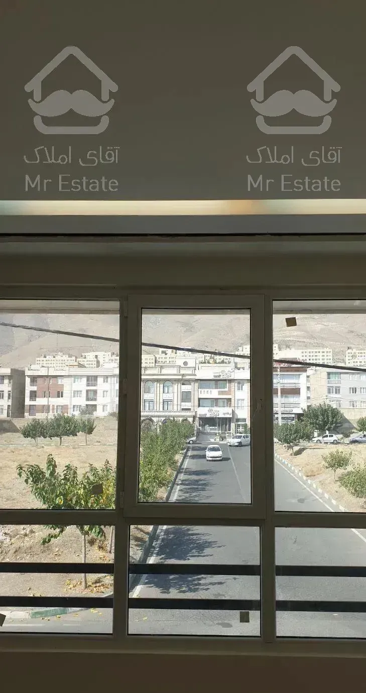 ۱۸۰ متر اداری ،۲خواب،سالن بزرگ،تک واحدی