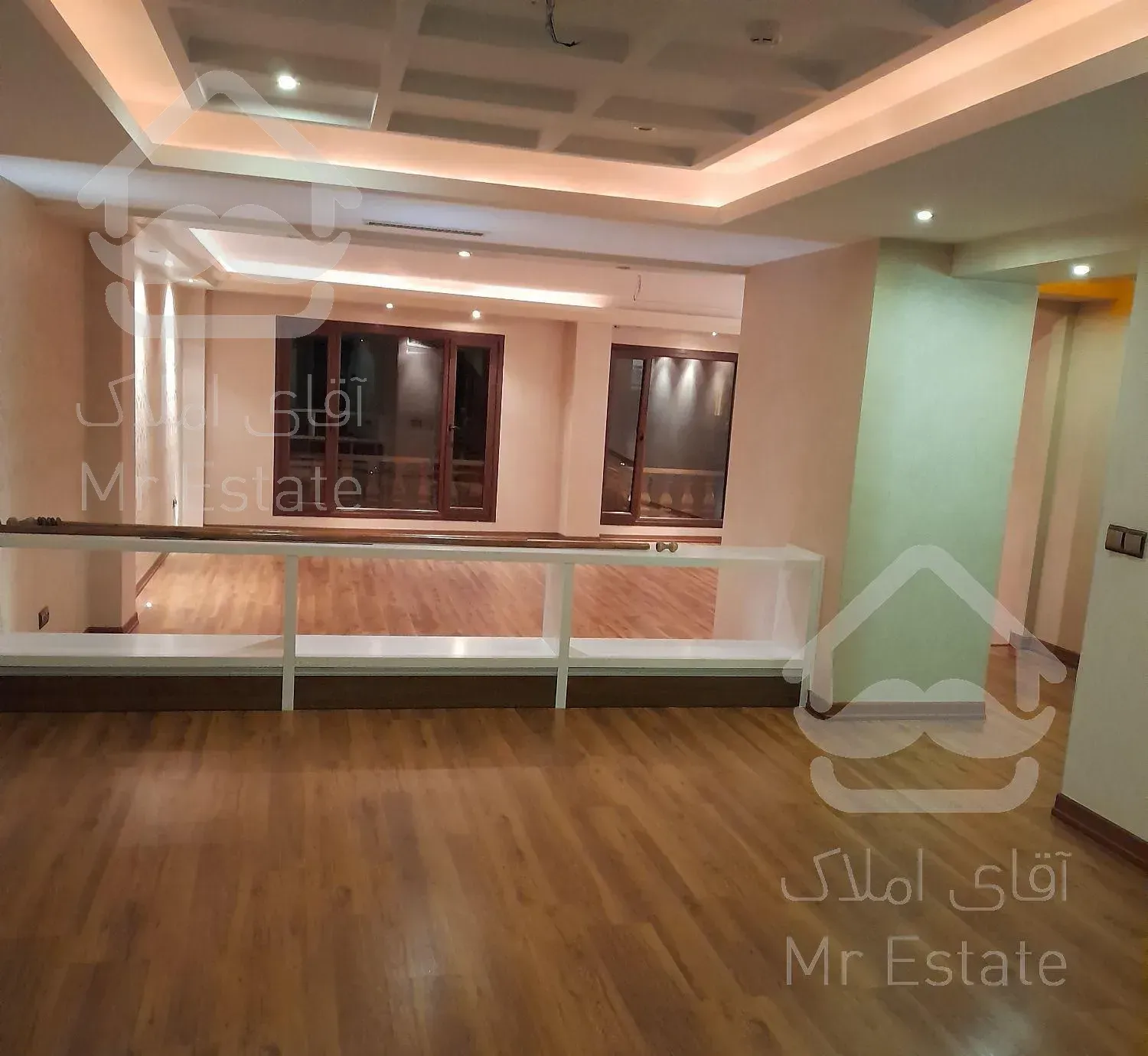 آپارتمان ۱۸۴ متر ۳ خوابه