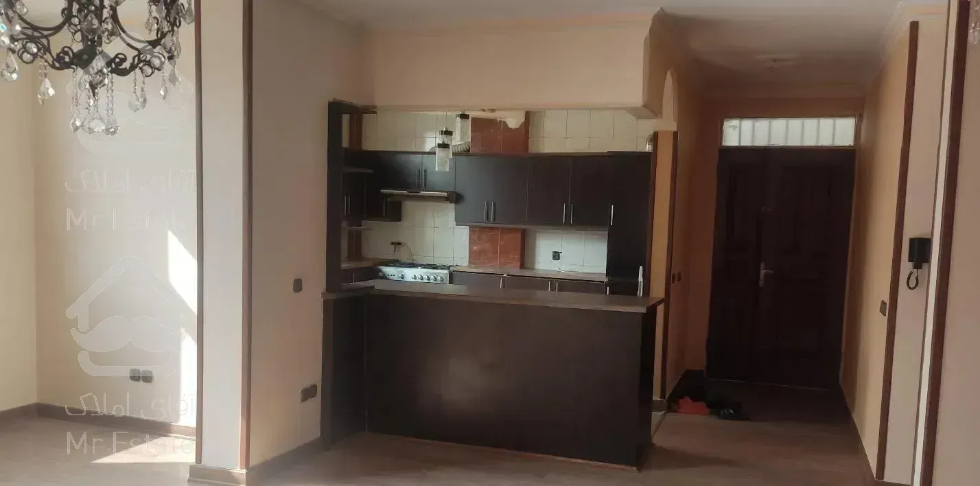 130 متر دو خوابه قلهک